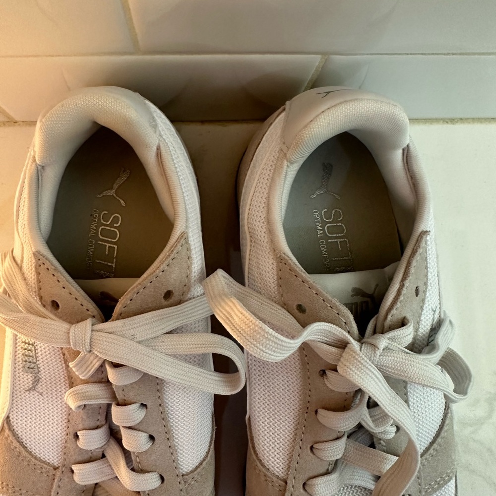 Puma White and Gray Sneakers NWOT -never worn - Picture 3 of 9